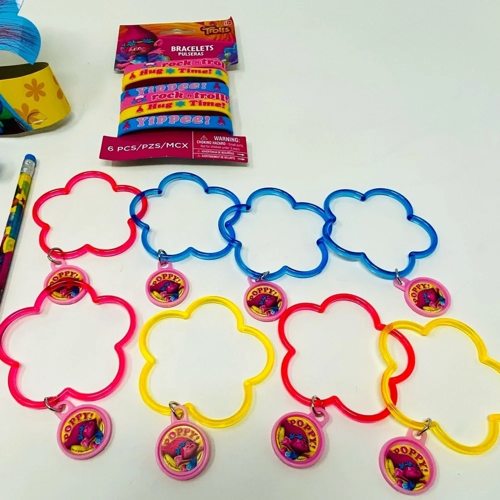 Colorful Trolls Party Favor Set